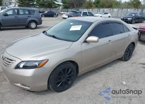 2009 Toyota Camry Le V6 z USA, uszkodzony, nr VIN 4T1BK46K09U594299